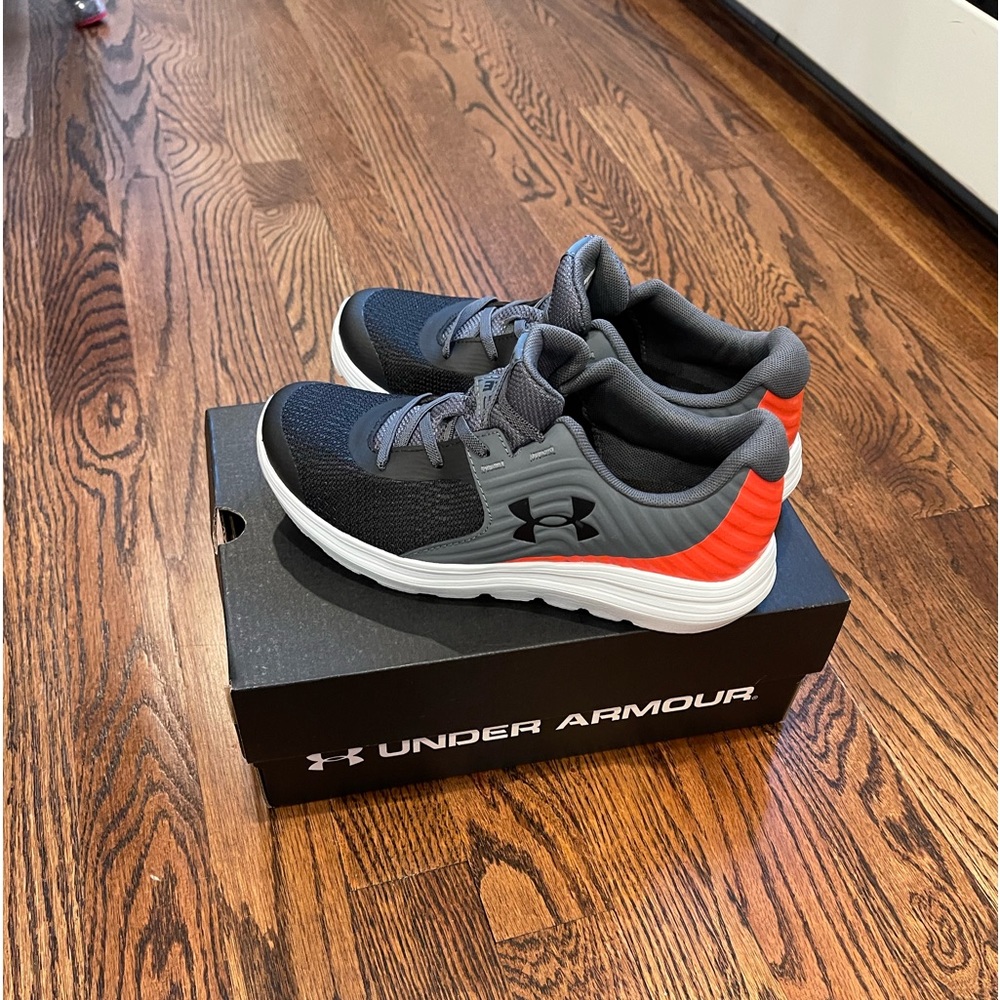 Kids Under Armour Sneakers Size 3